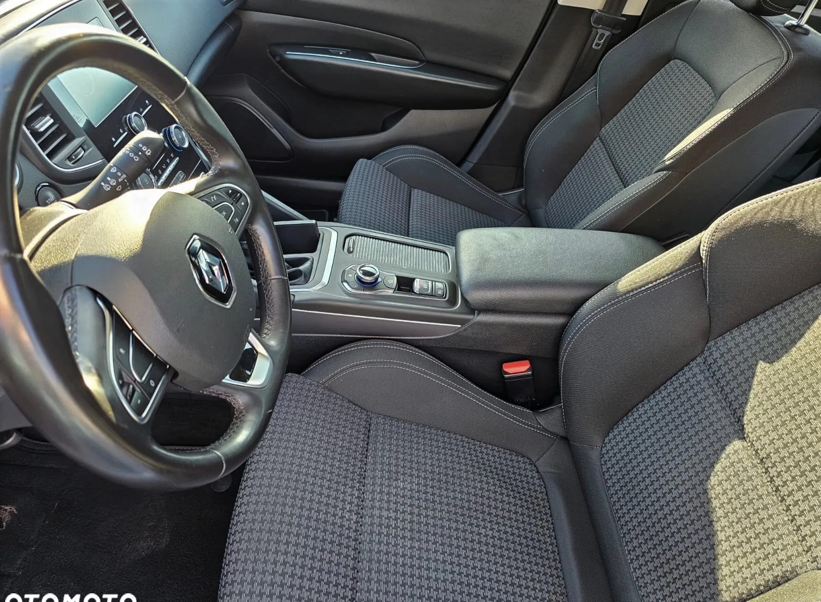 Renault Talisman cena 69900 przebieg: 152000, rok produkcji 2020 z Trzebnica małe 742